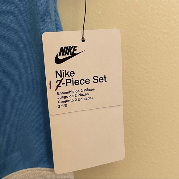 NWT Nike Baby Onesie in “Carolina” Blue - Picture 5 of 7